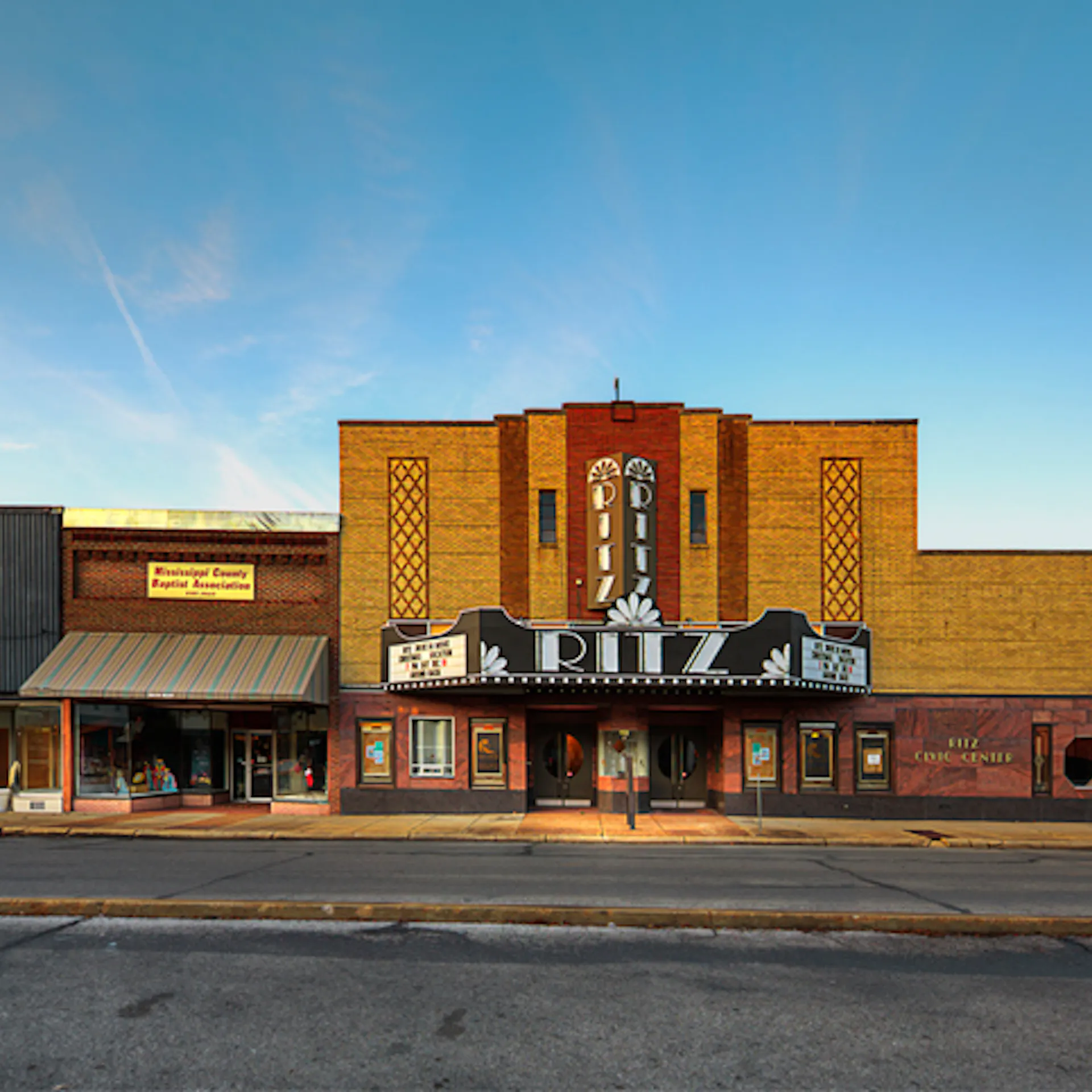 How The Smartphone Crowded Out The Cineplex