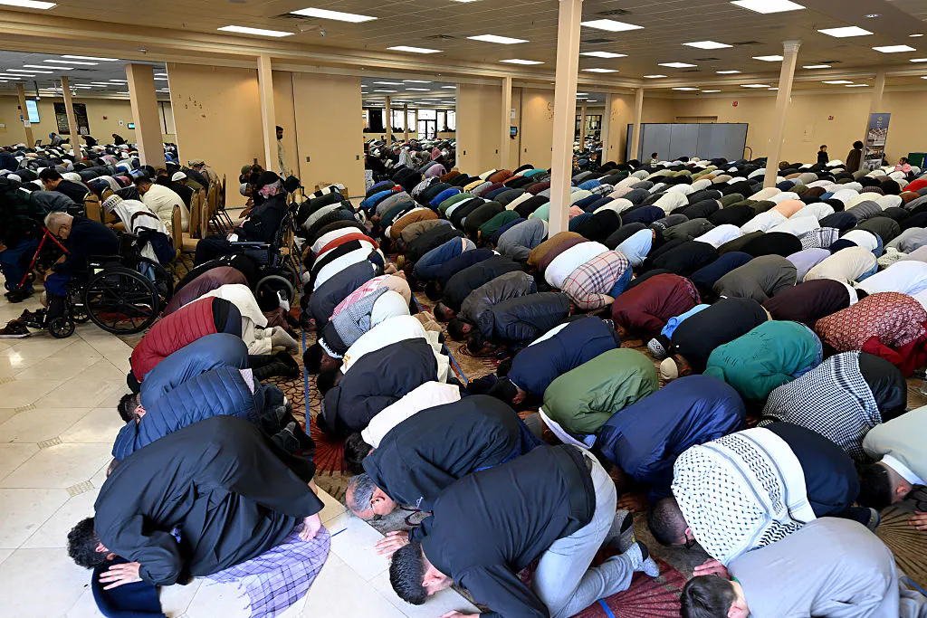 Parents Sue After Public School Sends Girls To Mosque In Hijabs, Hands Out Qurans