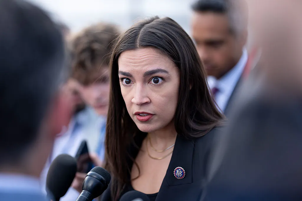 AOC Cooks Up Right-Wing Dating Conspiracy After Egg-Freezing Backlash