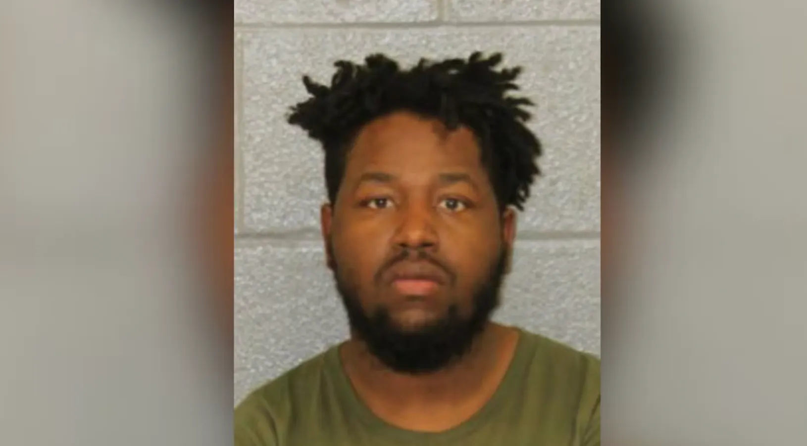 Repeat Criminal Records Video As He Attacks Random Women On The Street