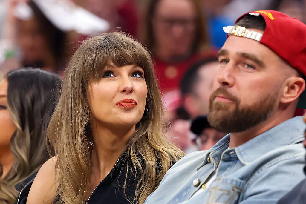 Why Taylor Swift’s Prom Queen Crown Can’t Make Her Happy