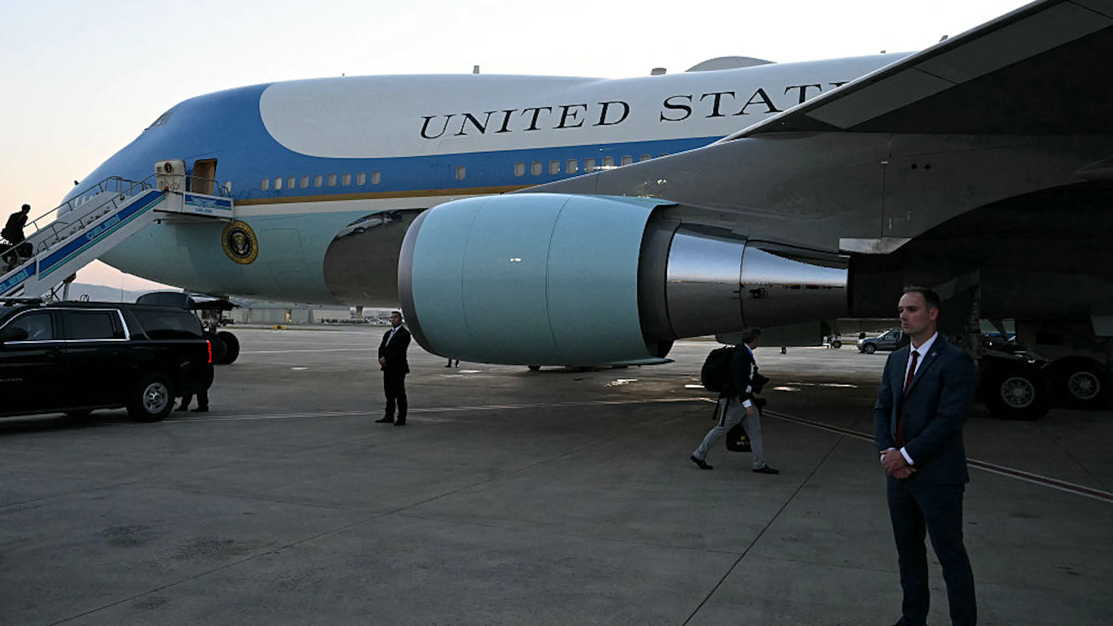 The Crying Game: Netflix Announces Doc On Reporters Left ‘Flying Blind’ Aboard Trump’s Decoy Plane