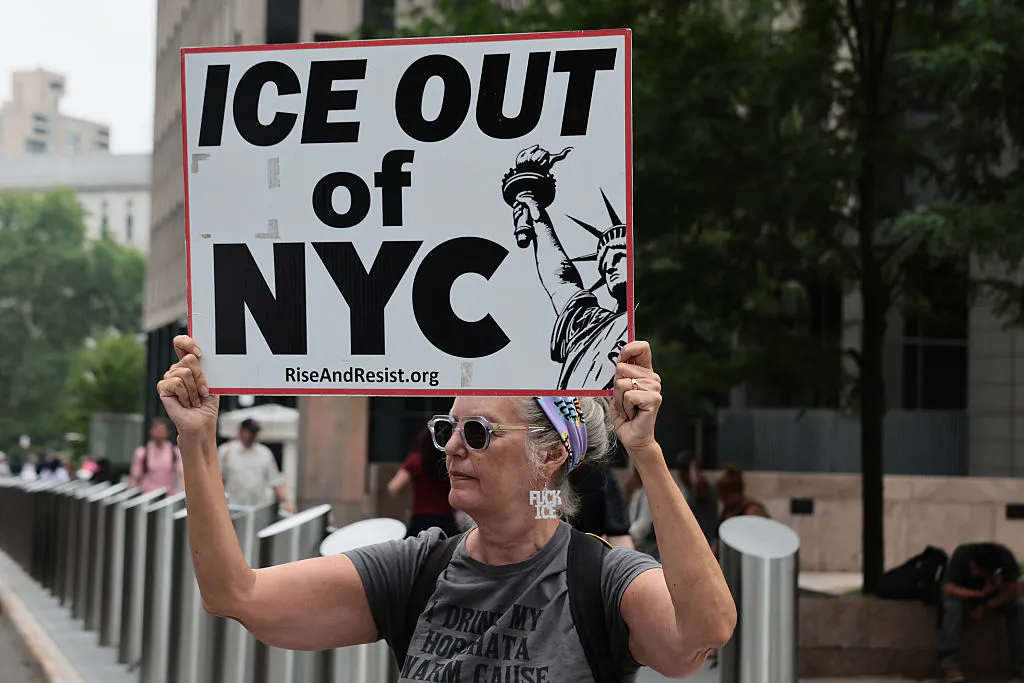 Tricia McLaughlin: Democrats Chant ‘ICE Out’ While They Let Criminals In