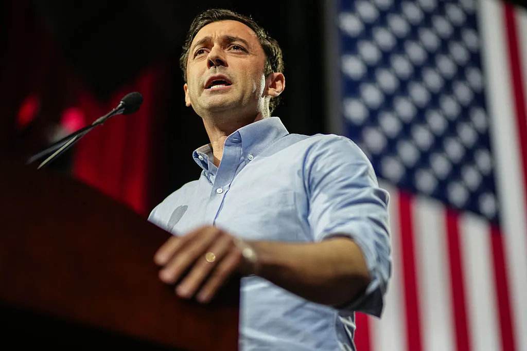 Democrat Presidential Hopeful Is Ripping Off The Obama Playbook — Right Down To The Camera Angle