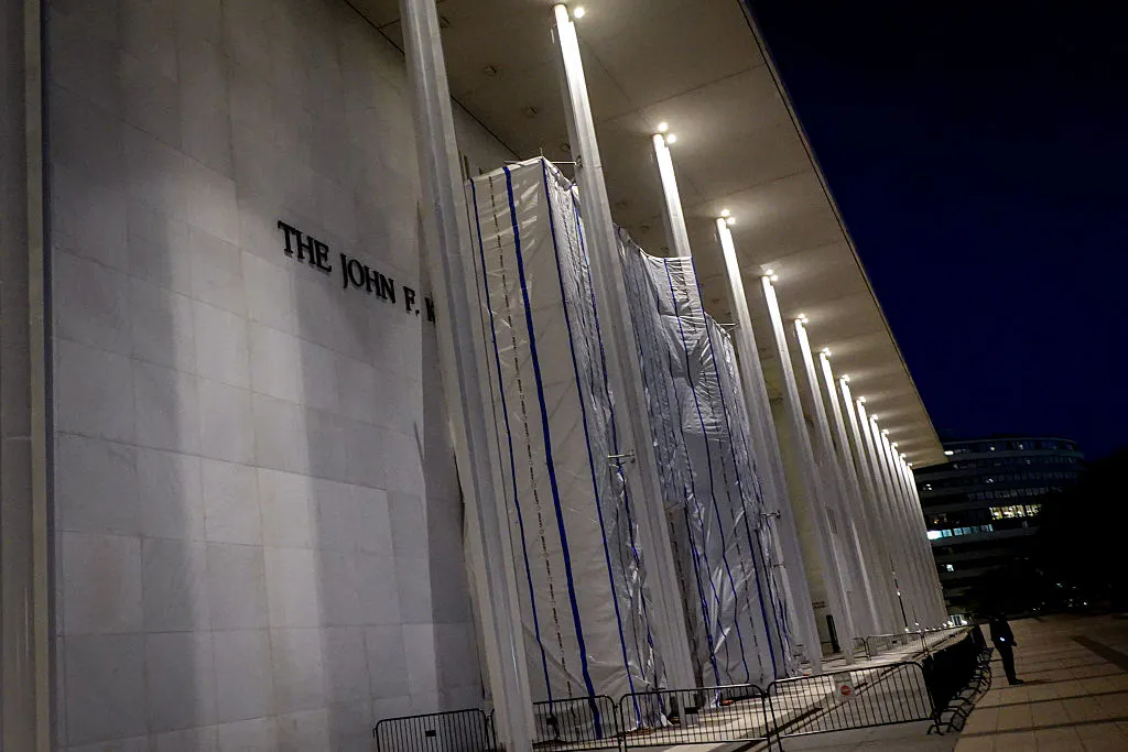 Kennedy Center To ‘Immediately’ Close Down As Video Shows ‘Completely Unsafe Conditions’