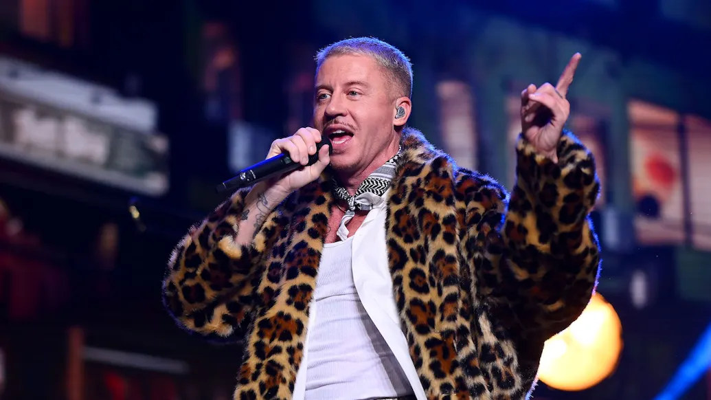 Antisemitic Rapper Gets ‘Thrift Shop’ Lifeline From U.S. Muslim Enclave