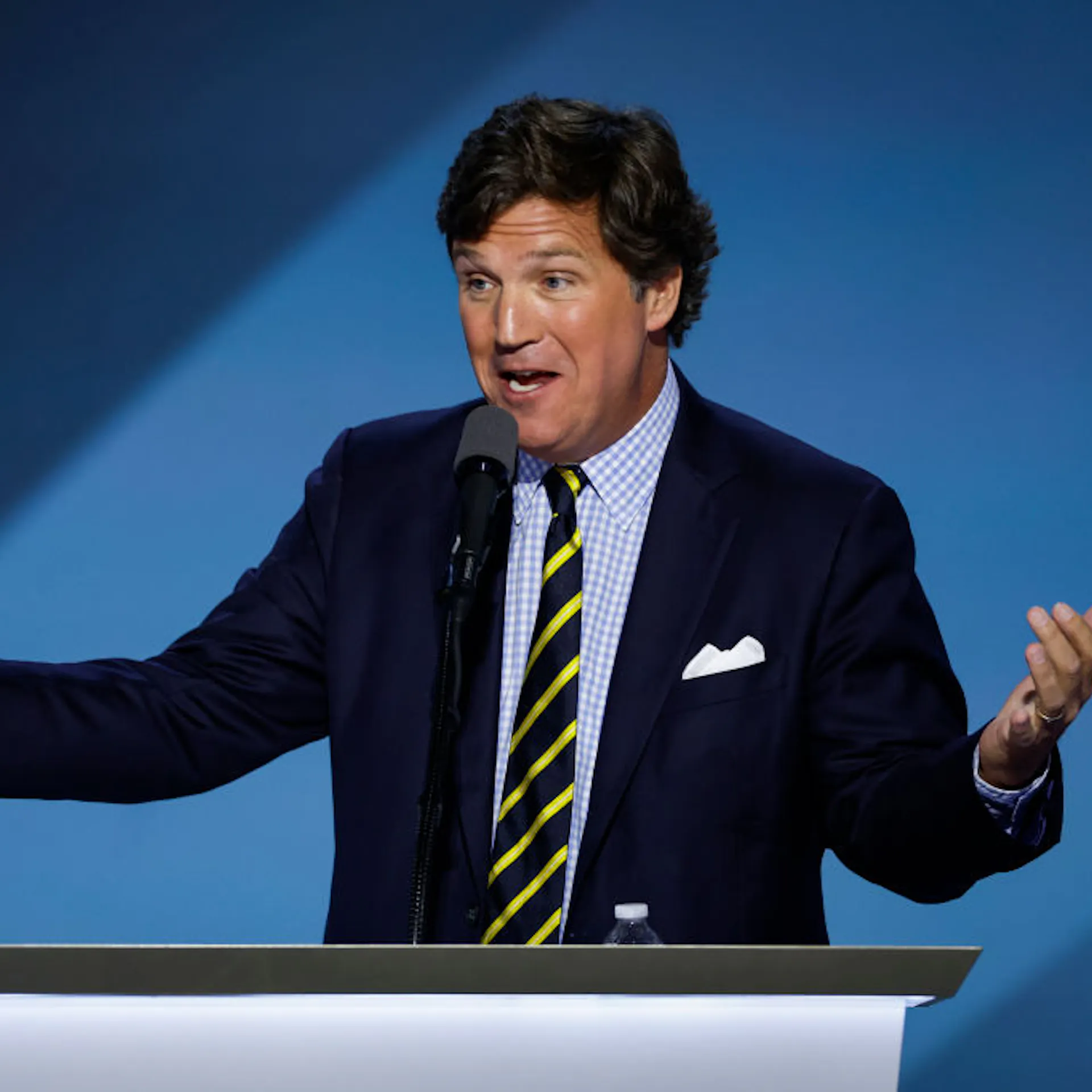 Tucker Carlson’s Revisionist Guide To Making Friends And Influencing Liberals