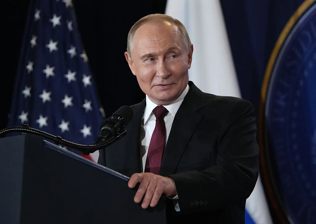Putin Agrees To Three-Way Peace Talks After Meeting With Trump Envoys
