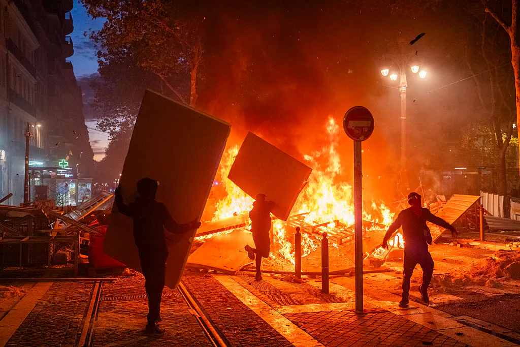 France Burns: Palestinian Flags Fly Over France’s Republic Statue As Riots Rock The Country