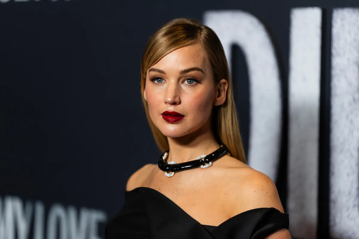 Jennifer Lawrence Sparks Plastic Surgery Speculation After Unrecognizable Photo Shoot