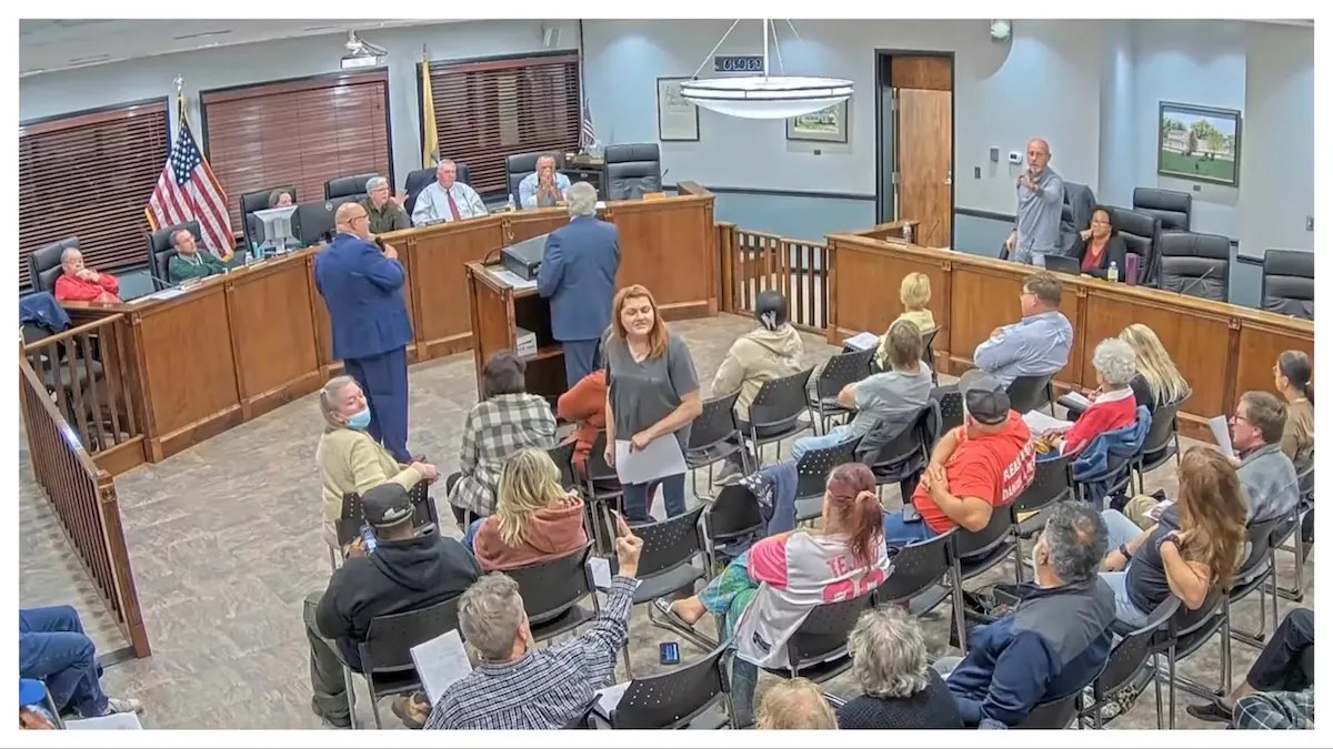 WATCH: Jersey Mayor Goes Berserk, Charges Critic At Council Meeting