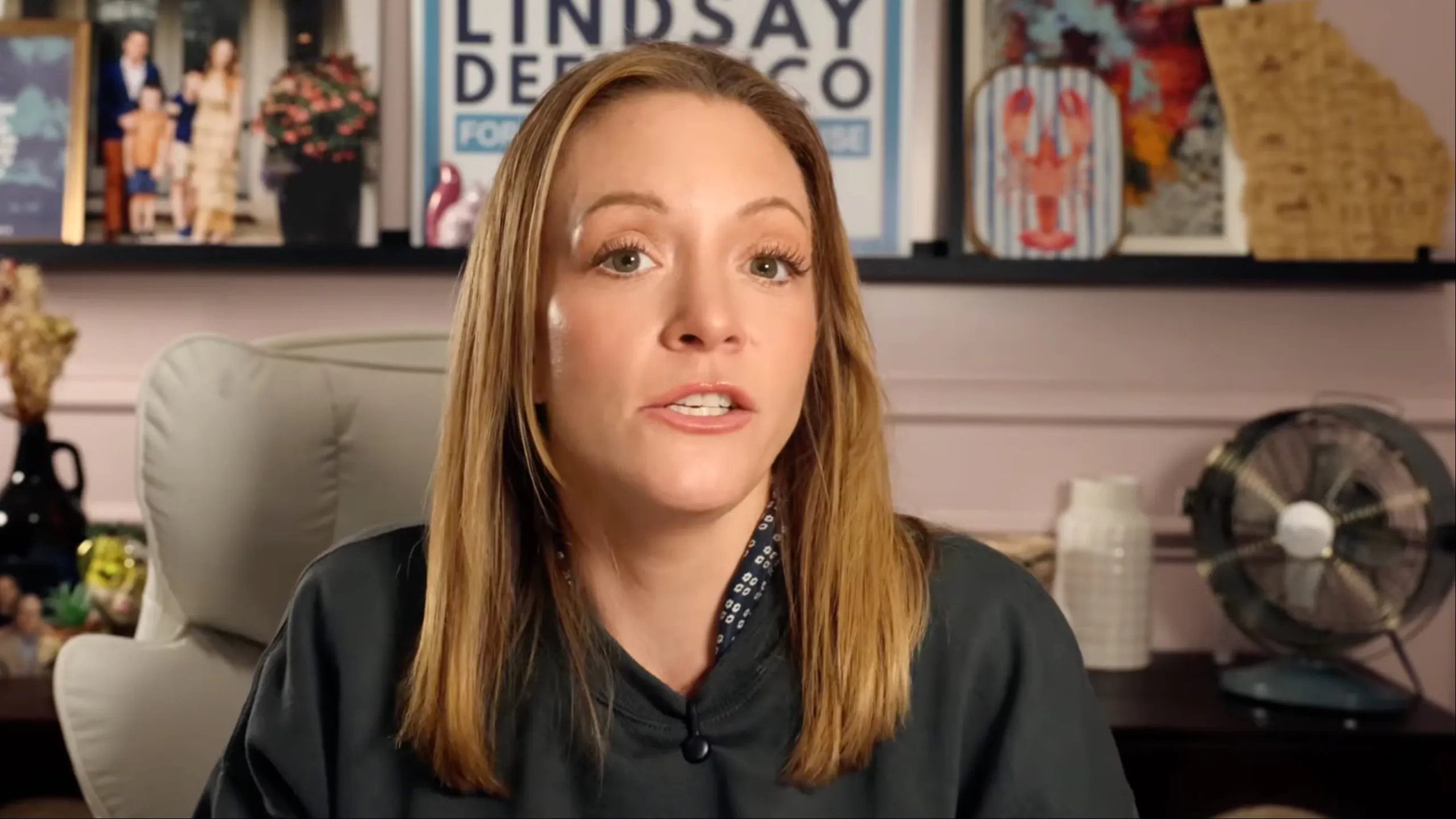 Dems Turn To Vulgar ‘Mommy Vlogger’ In Critical Midterm Race