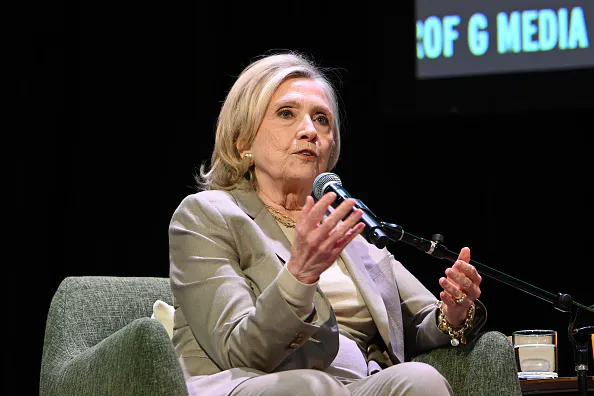 Republicans Get Major Windfall As Hillary Clinton Returns To Spotlight Ahead Of Midterms